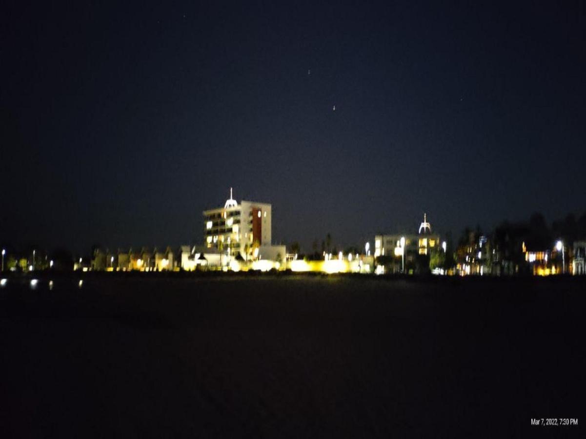 A 406 Fantastic Ocean Beach And Marina View Apt - Мандура Екстериор снимка